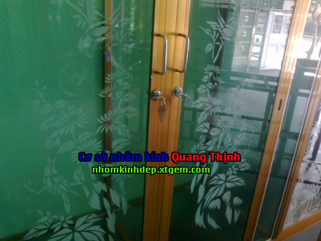 tu nhom quan ao
